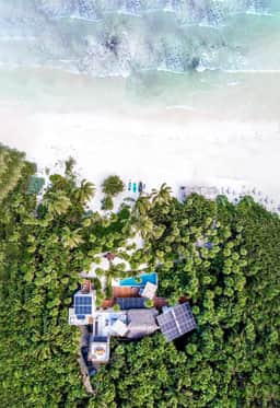 Kati Kaan - Secluded Beachfront Villa - Image 3
